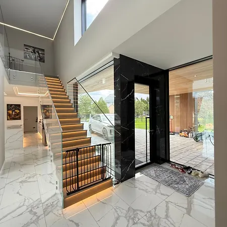 Ozer Villa *